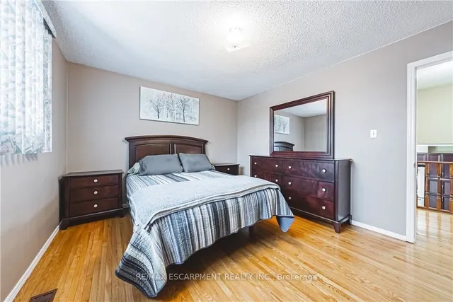Additional property image - 153 Ravenbury Dr