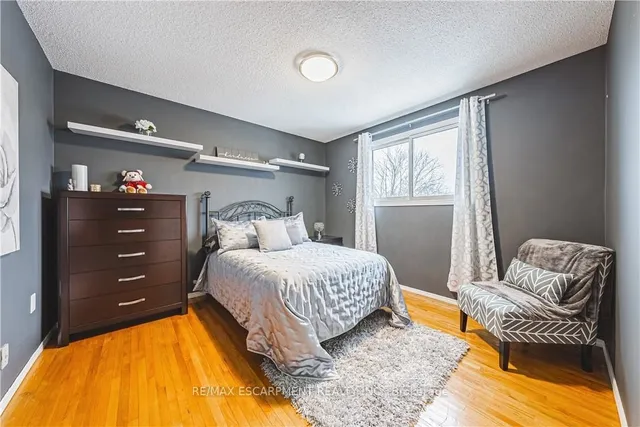 Additional property image - 153 Ravenbury Dr