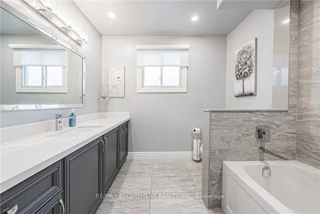Additional property image - 153 Ravenbury Dr