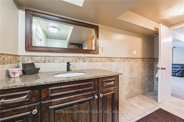Additional property image - 153 Ravenbury Dr