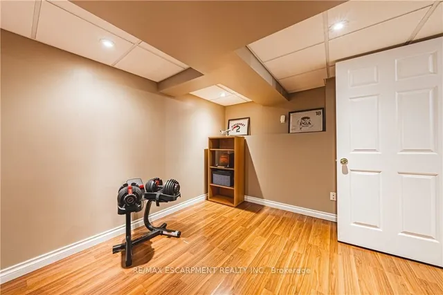 Additional property image - 153 Ravenbury Dr