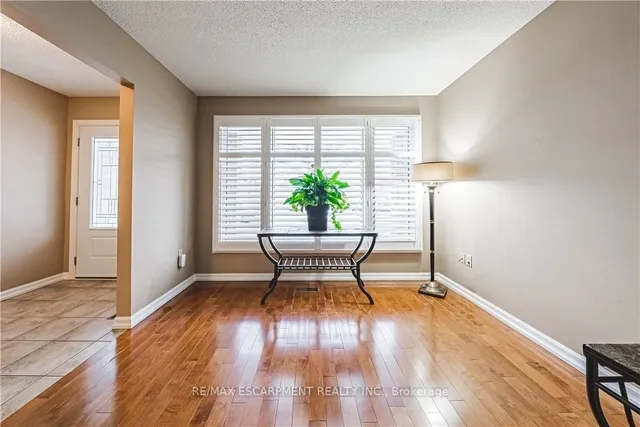 Additional property image - 153 Ravenbury Dr