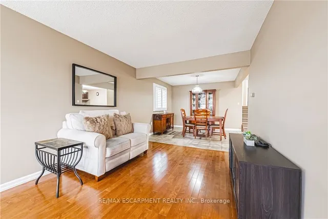 Additional property image - 153 Ravenbury Dr