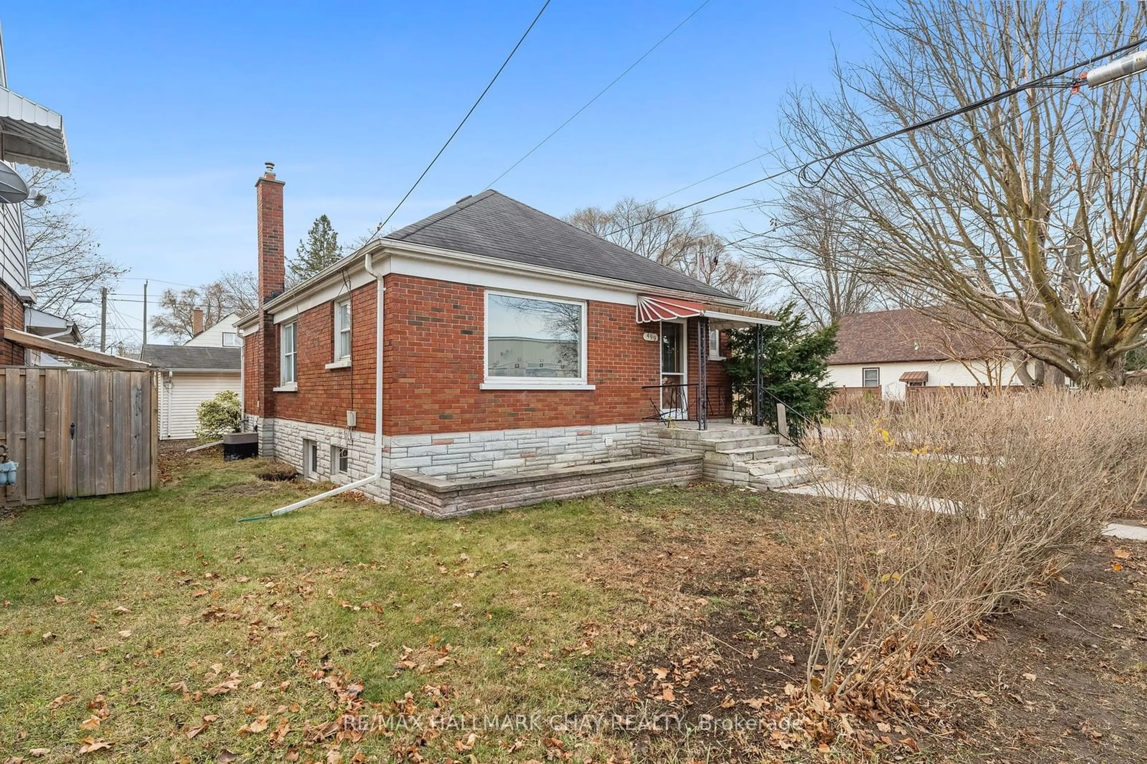 Home with brick exterior material, street for 499 Braidwood Ave, Peterborough Ontario K9J 1V7