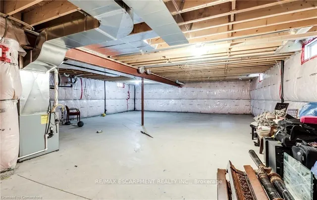 Additional property image - 16 Kinsman Dr