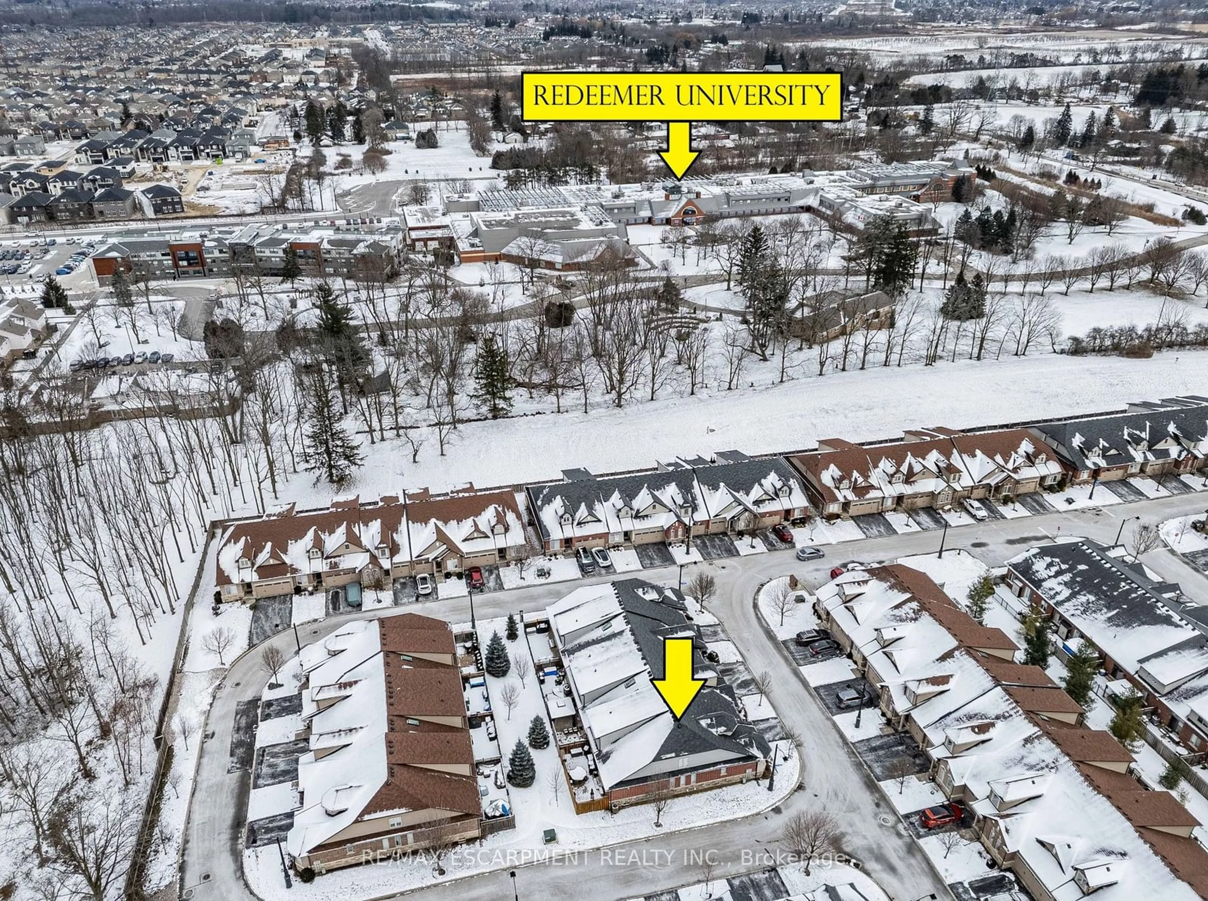 A pic from outside/outdoor area/front of a property/back of a property/a pic from drone, street for 8 Burgundy Grve, Hamilton Ontario L9K 0E7