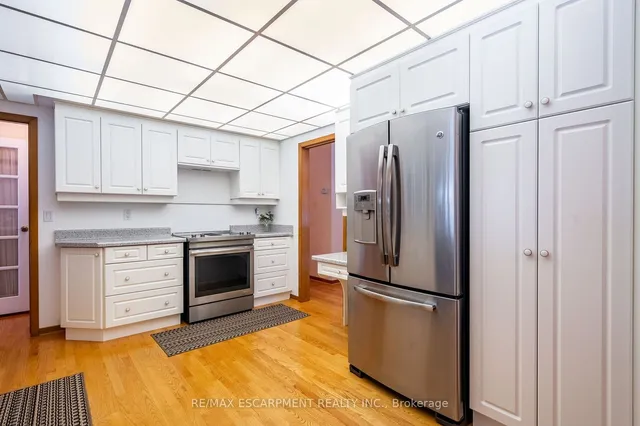 Additional property image - 802 Millgrove Sdrd