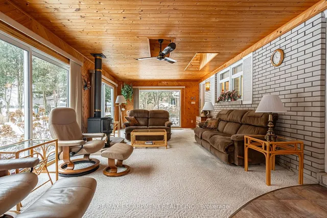 Additional property image - 802 Millgrove Sdrd