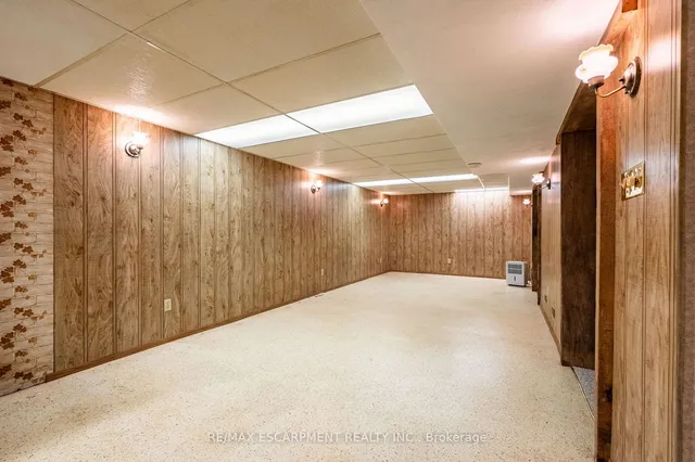 Additional property image - 802 Millgrove Sdrd