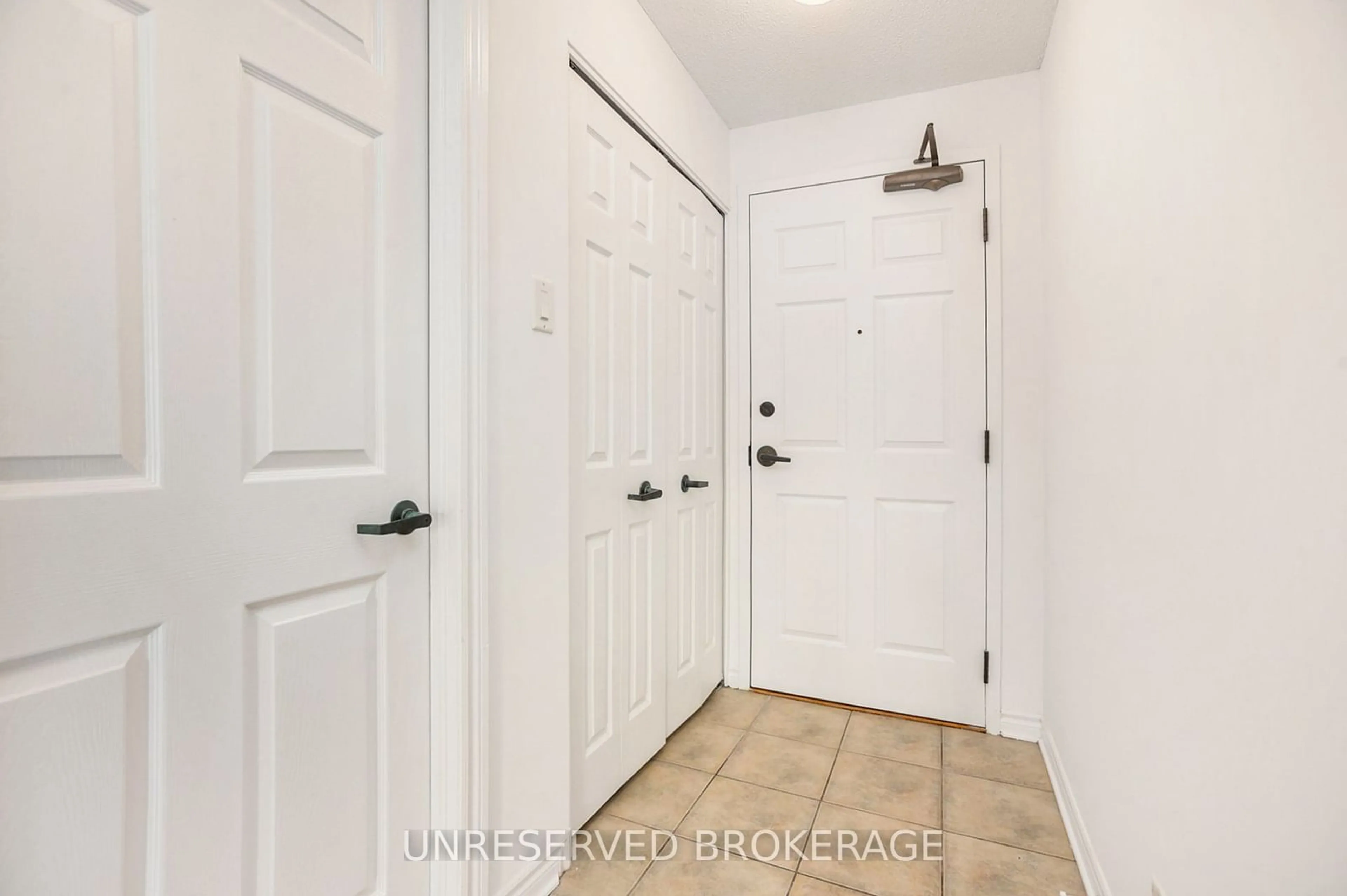 Indoor entryway for 120 Grant Carman Dr #202, Cityview - Parkwoods Hills - Rideau Shore Ontario K2E 1C8