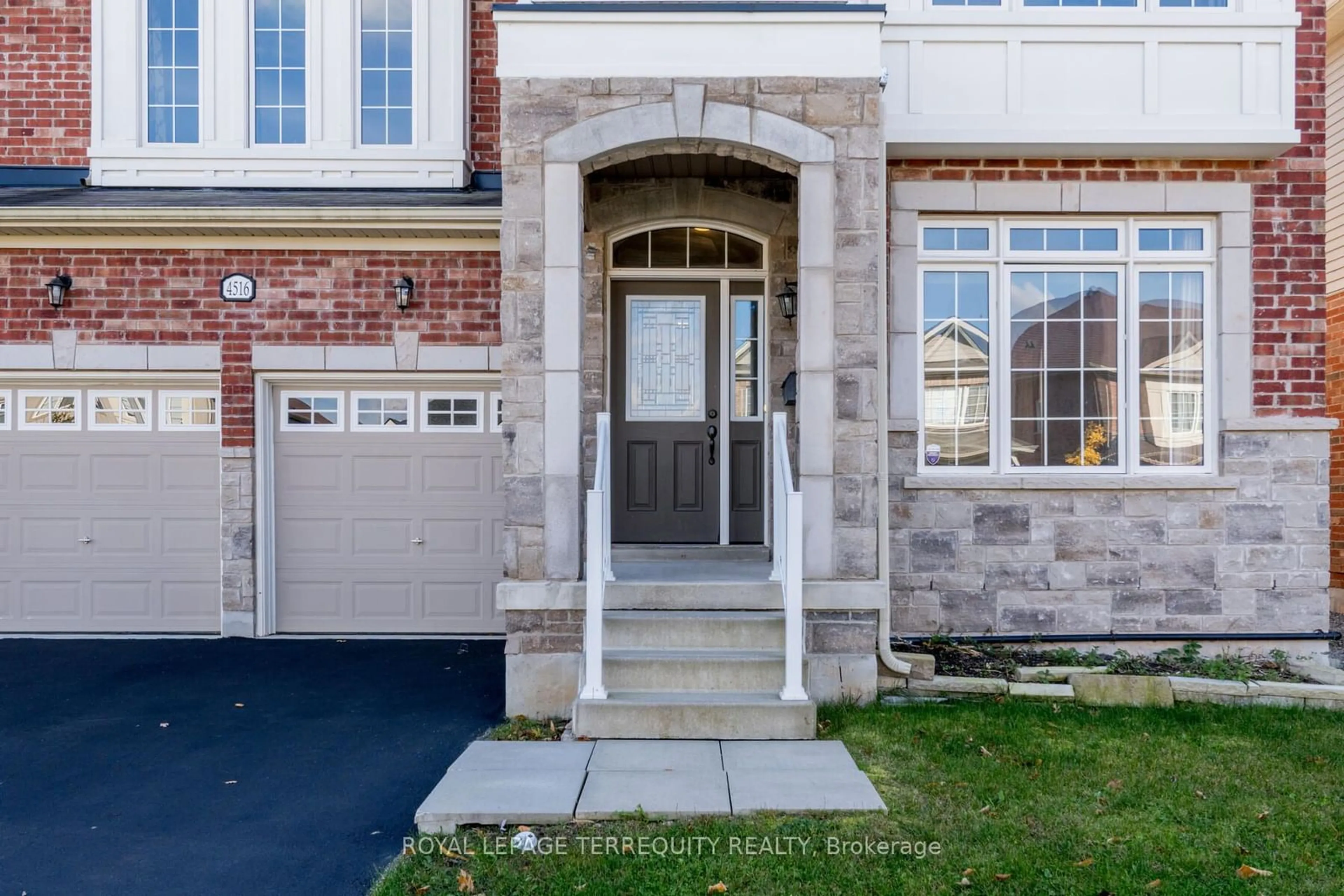 Home with brick exterior material, street for 4516 Eclipse Way, Niagara Falls Ontario L2G 0X4