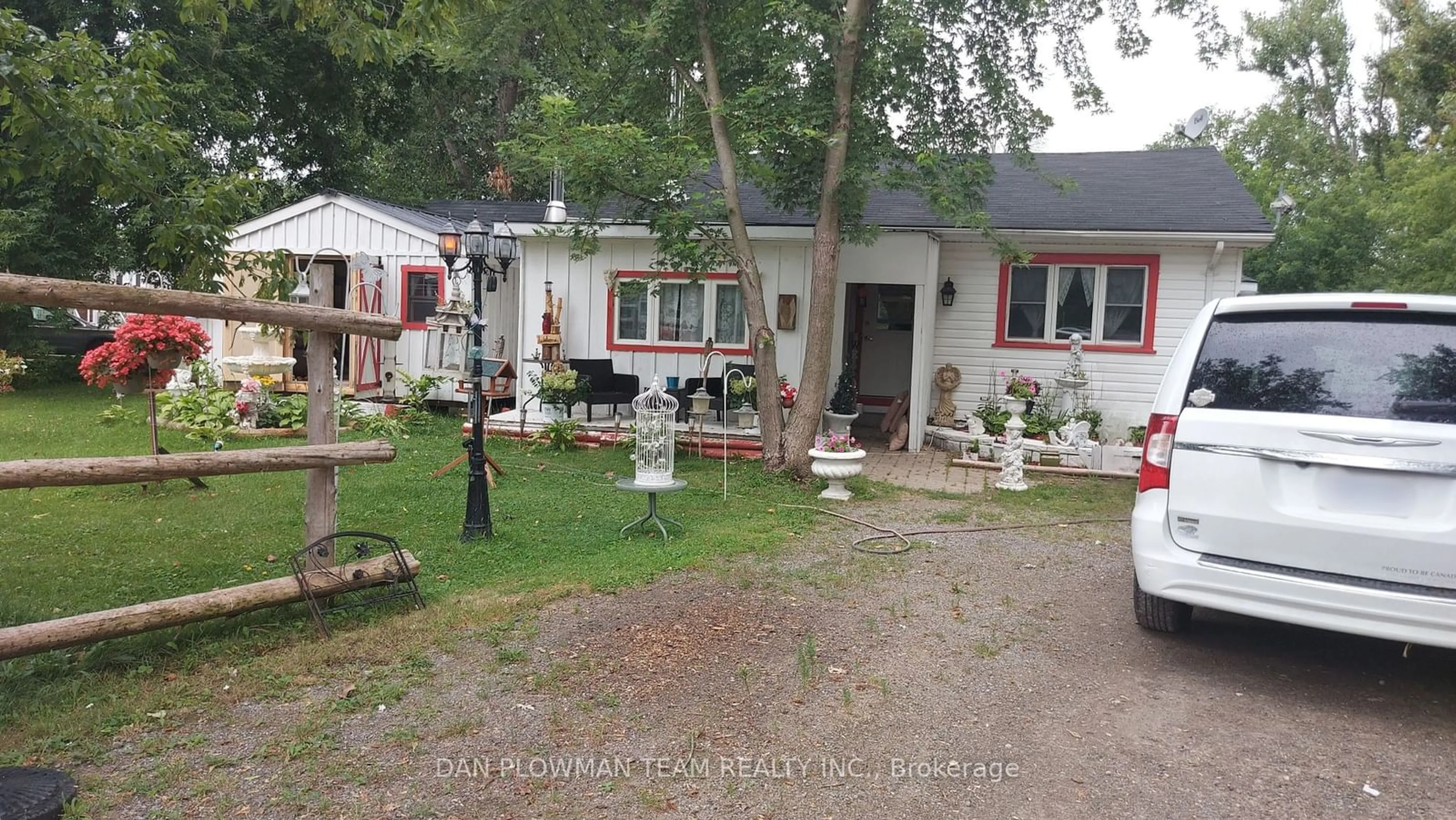 A pic from outside/outdoor area/front of a property/back of a property/a pic from drone, street for 2 Driftwood Cres, Kawartha Lakes Ontario K9V 4R4