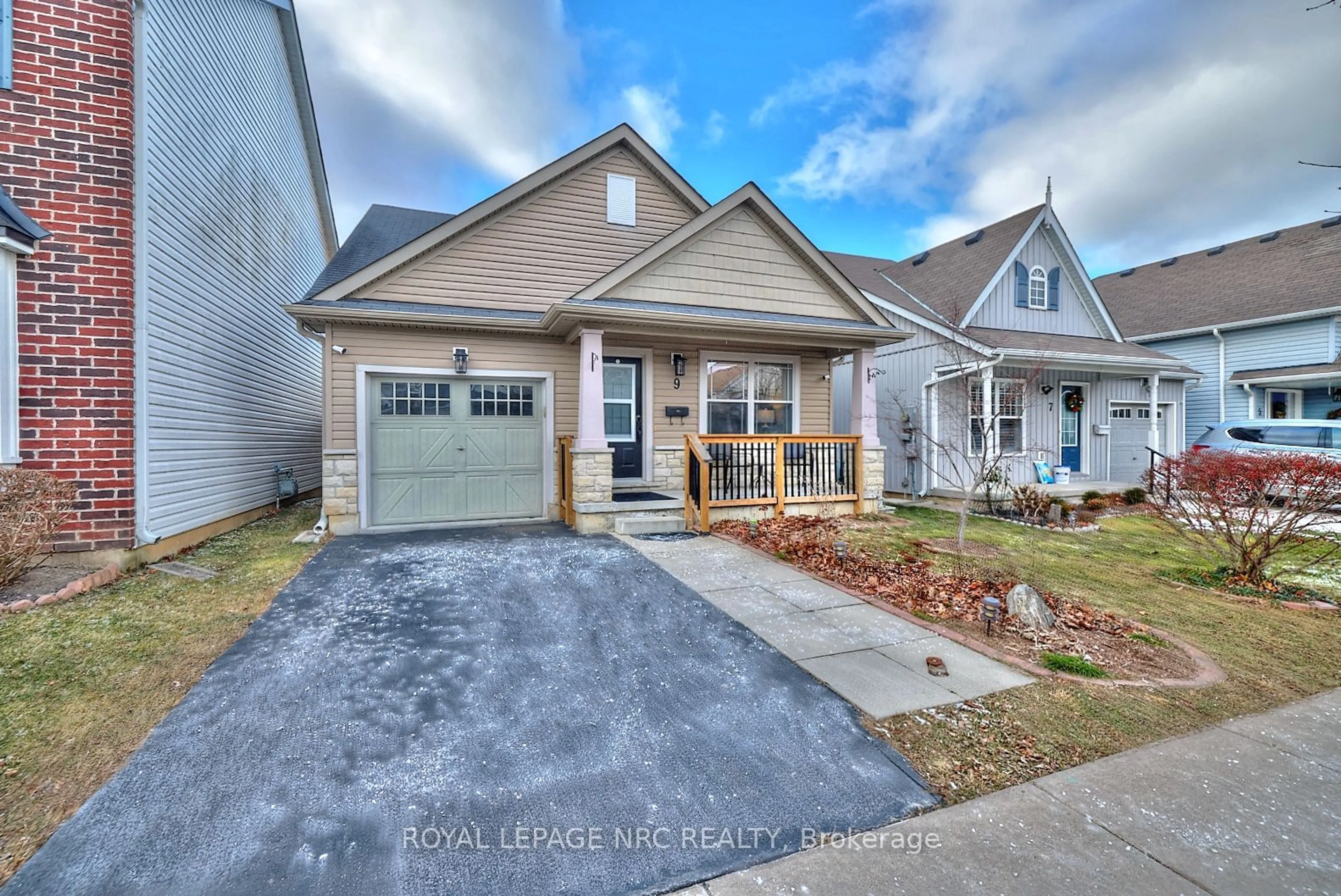 Home with brick exterior material, street for 9 Chicory Cres, St. Catharines Ontario L2R 0A6