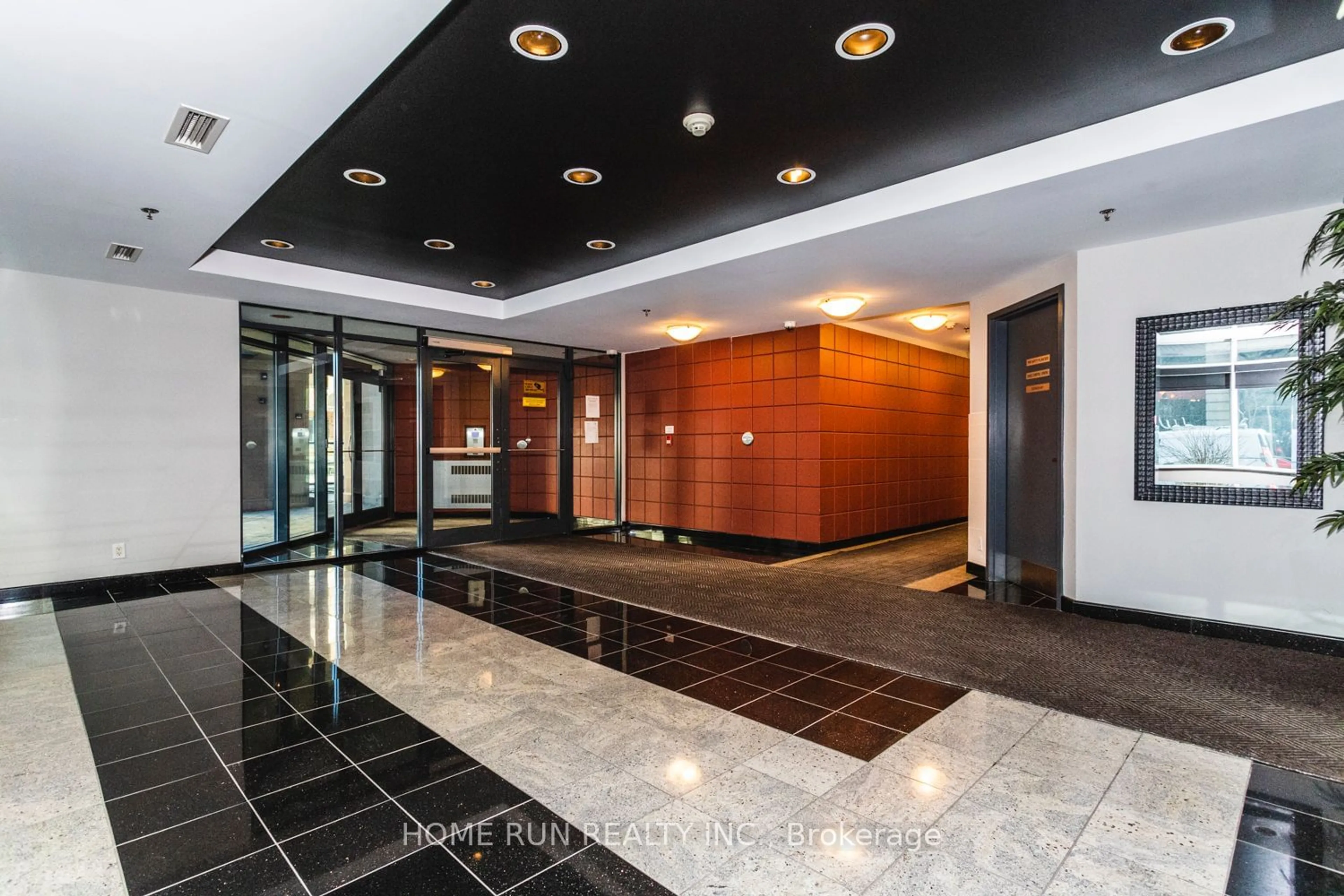 Indoor foyer for 445 Laurier Ave #1201, Ottawa Centre Ontario K1R 0A2