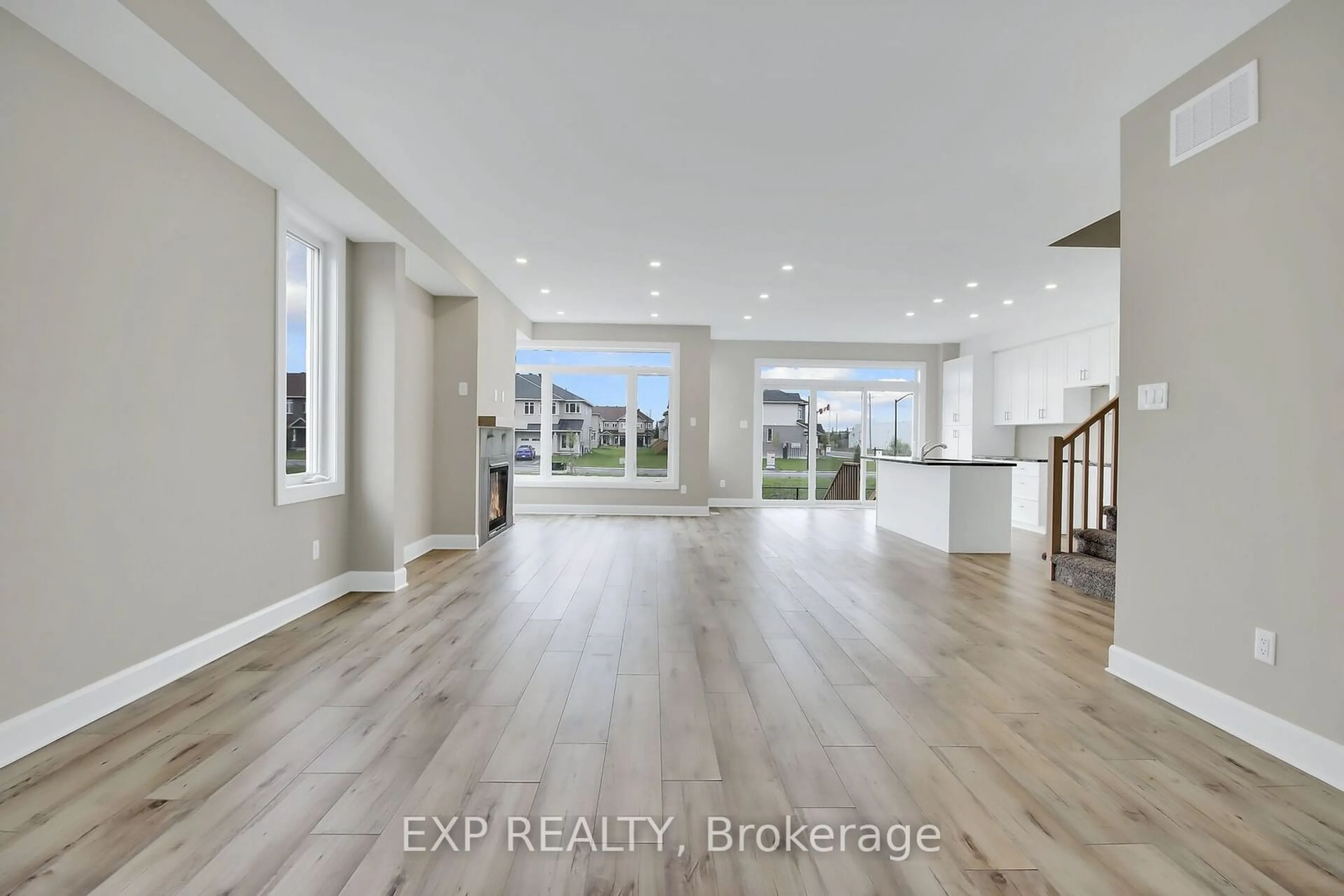 Indoor entryway for 6 Reynolds Ave, Carleton Place Ontario K7C 0C4