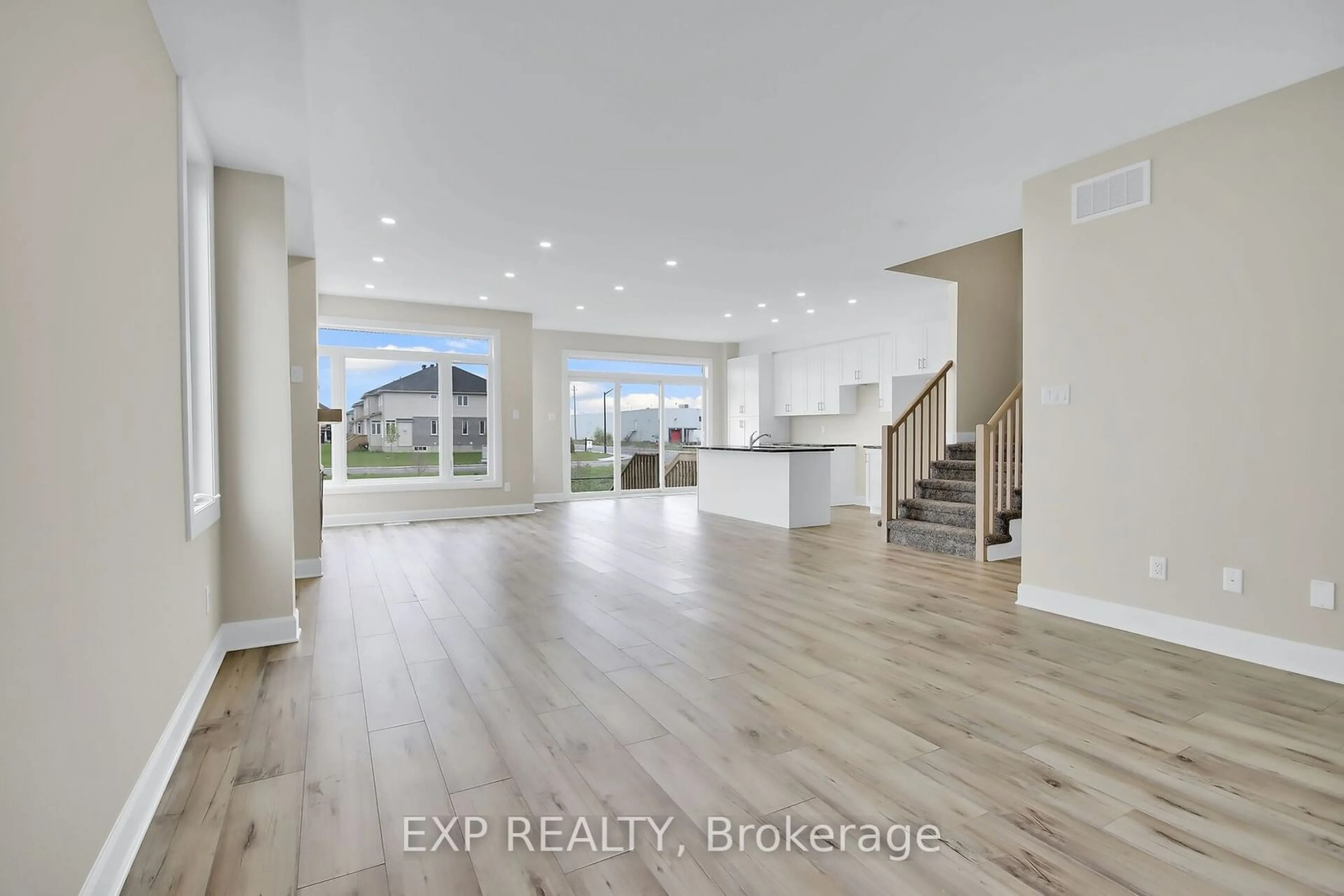 Indoor entryway for 6 Reynolds Ave, Carleton Place Ontario K7C 0C4