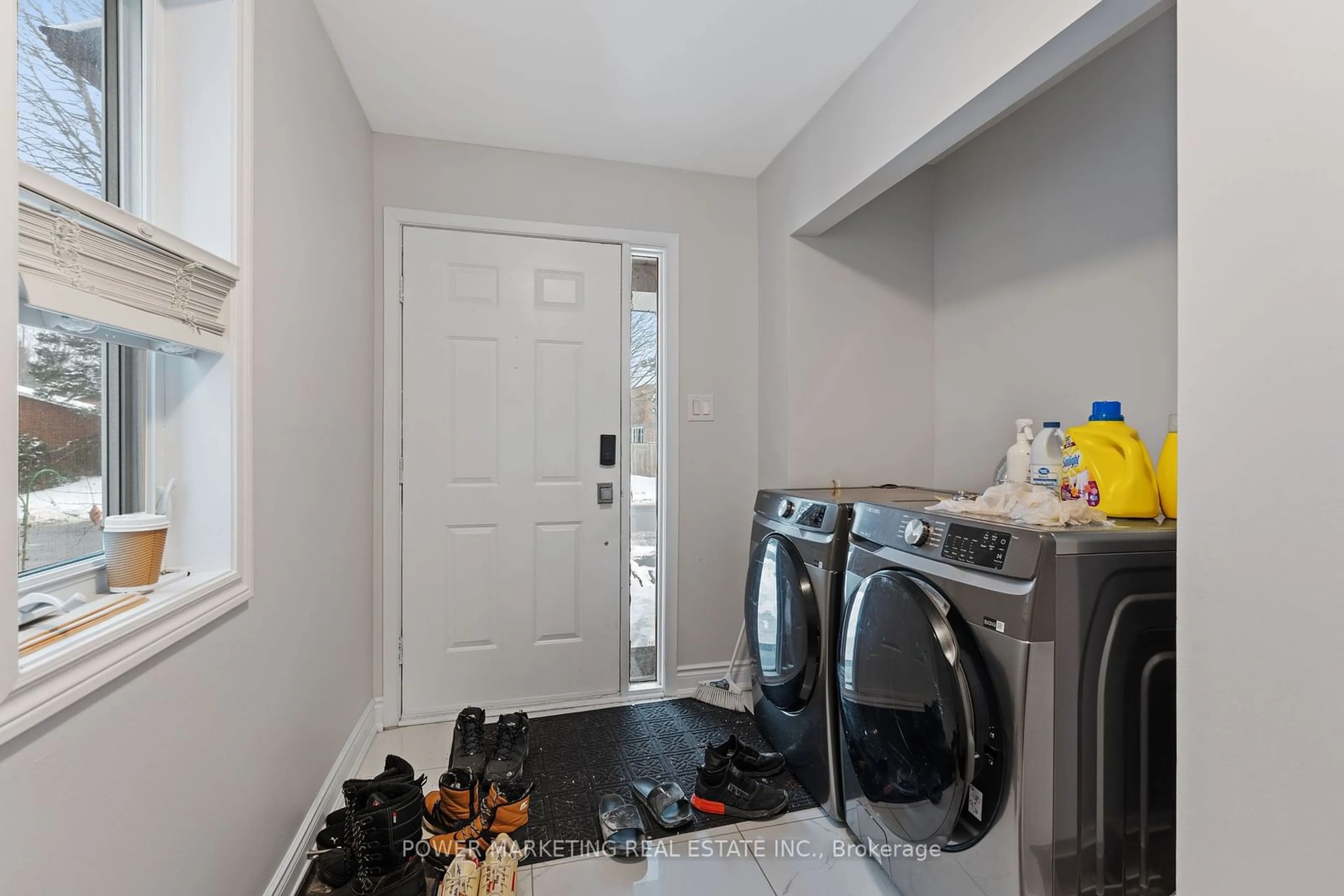 Laundry room for 3035 Uplands Dr, Hunt Club - Windsor Park Village and Area Ontario K1V 0J5