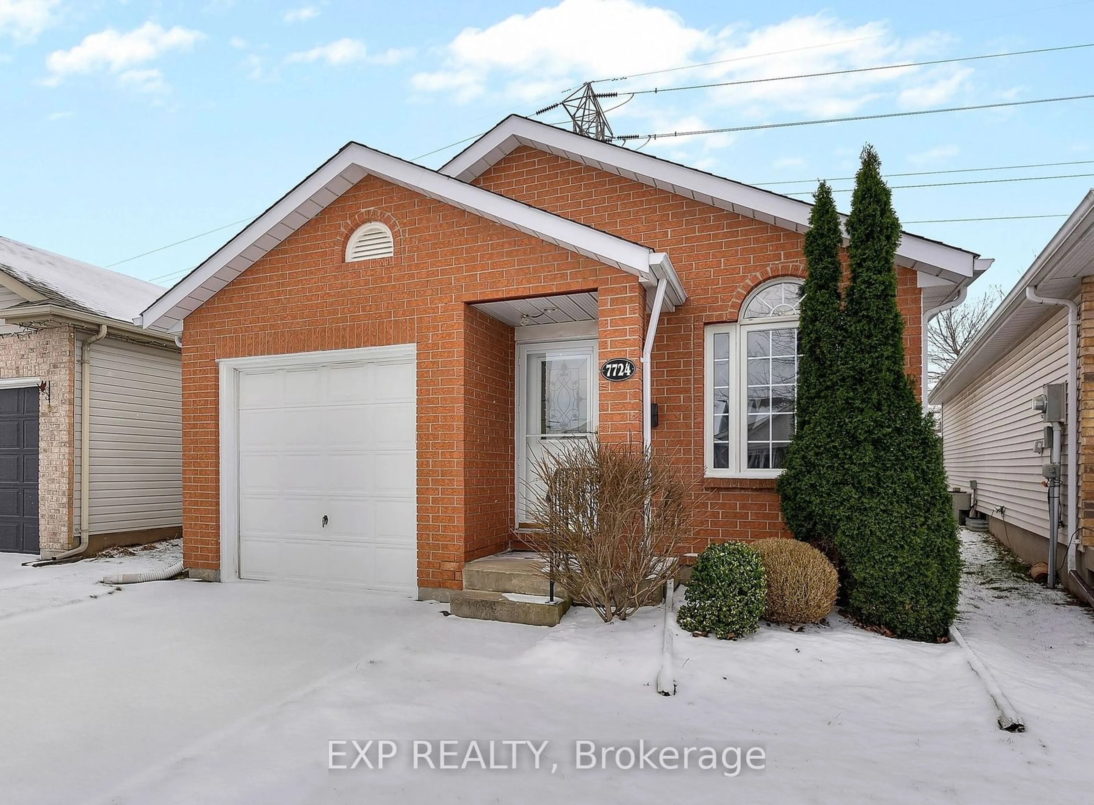 Home with brick exterior material, street for 7724 Cortina Cres, Niagara Falls Ontario L2H 3B4