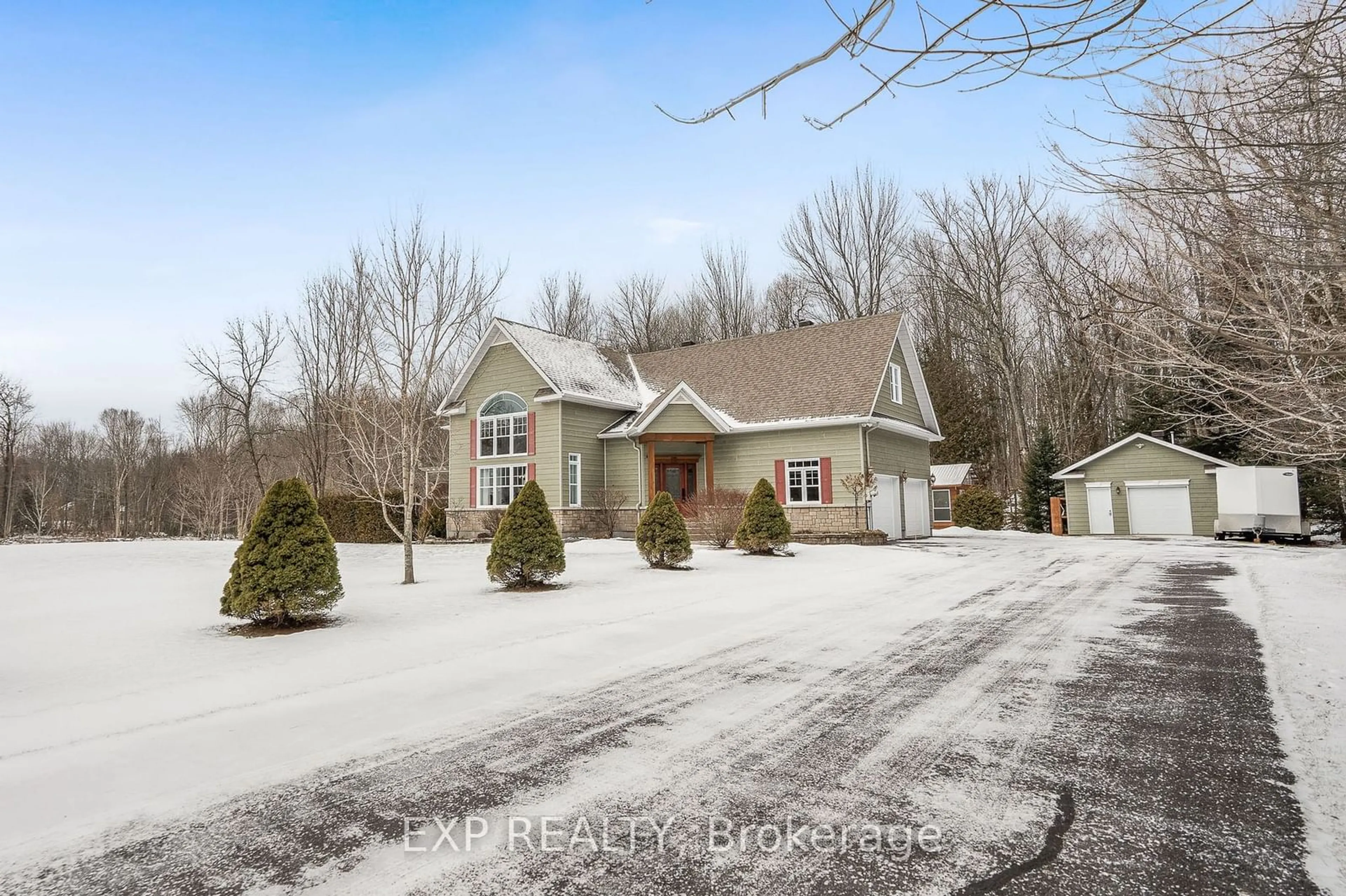 A pic from outside/outdoor area/front of a property/back of a property/a pic from drone, unknown for 701 Fox Run Rd, Champlain Ontario K6A 0G7