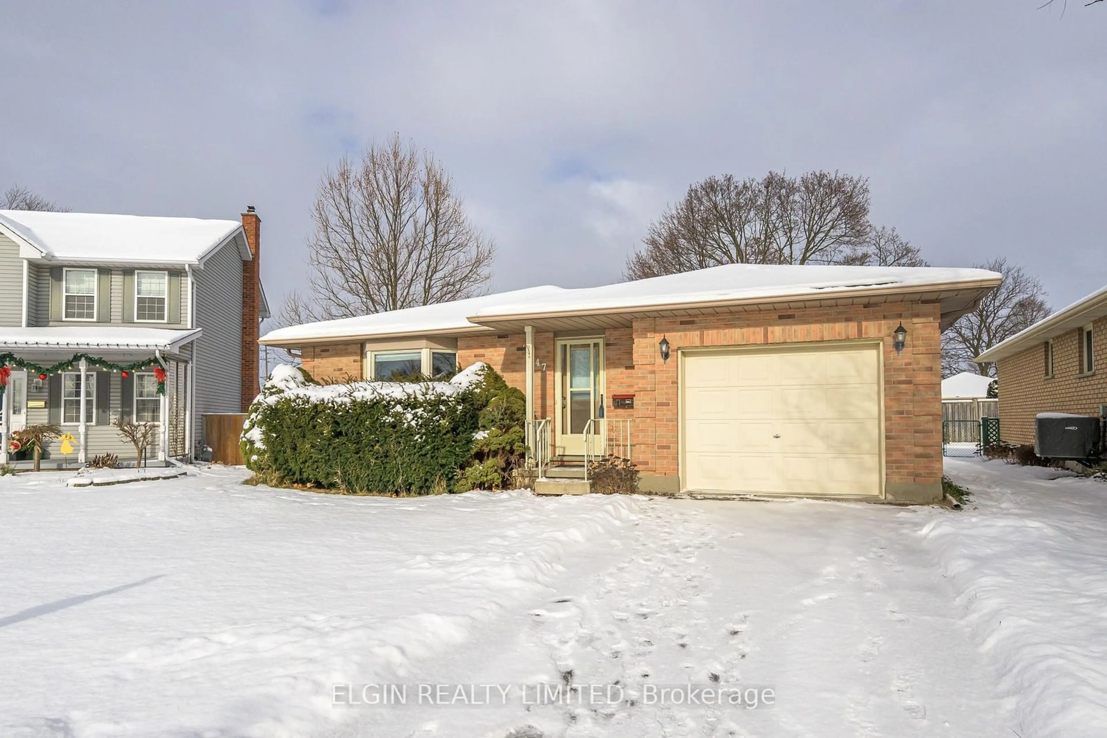 Home with brick exterior material, street for 47 Rickwood Pl, St. Thomas Ontario N5R 5Z4