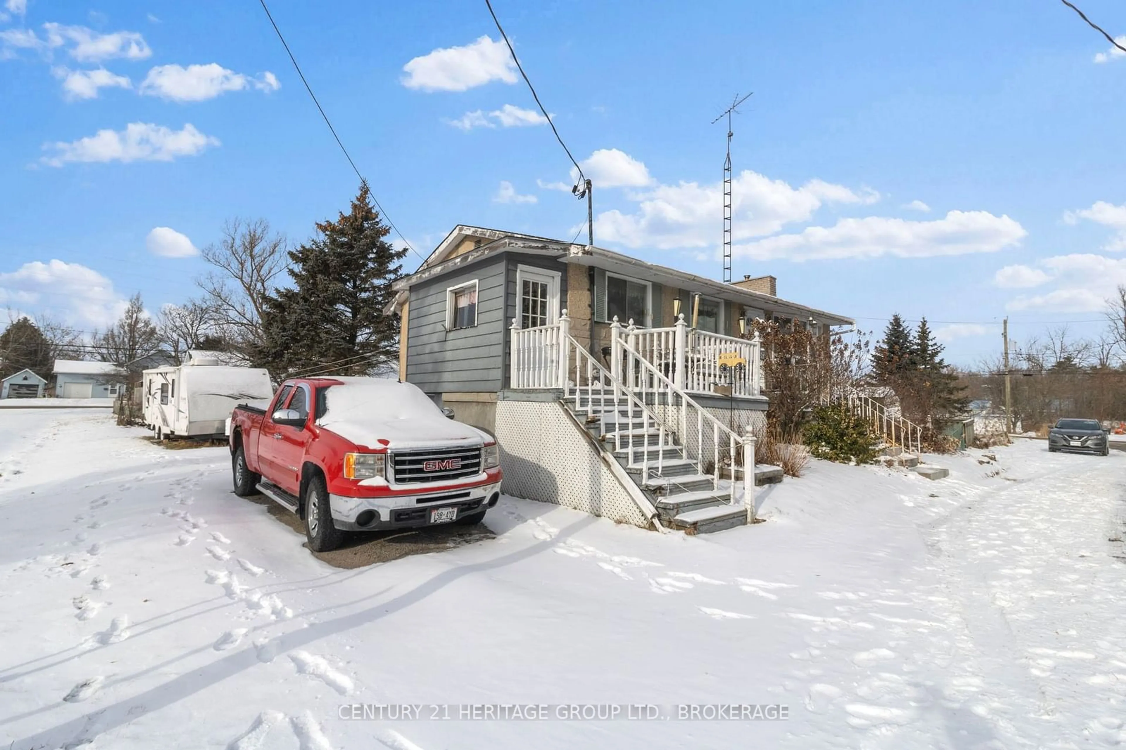 A pic from outside/outdoor area/front of a property/back of a property/a pic from drone, street for 16 Laura St, Elizabethtown-Kitley Ontario K0E 1M0