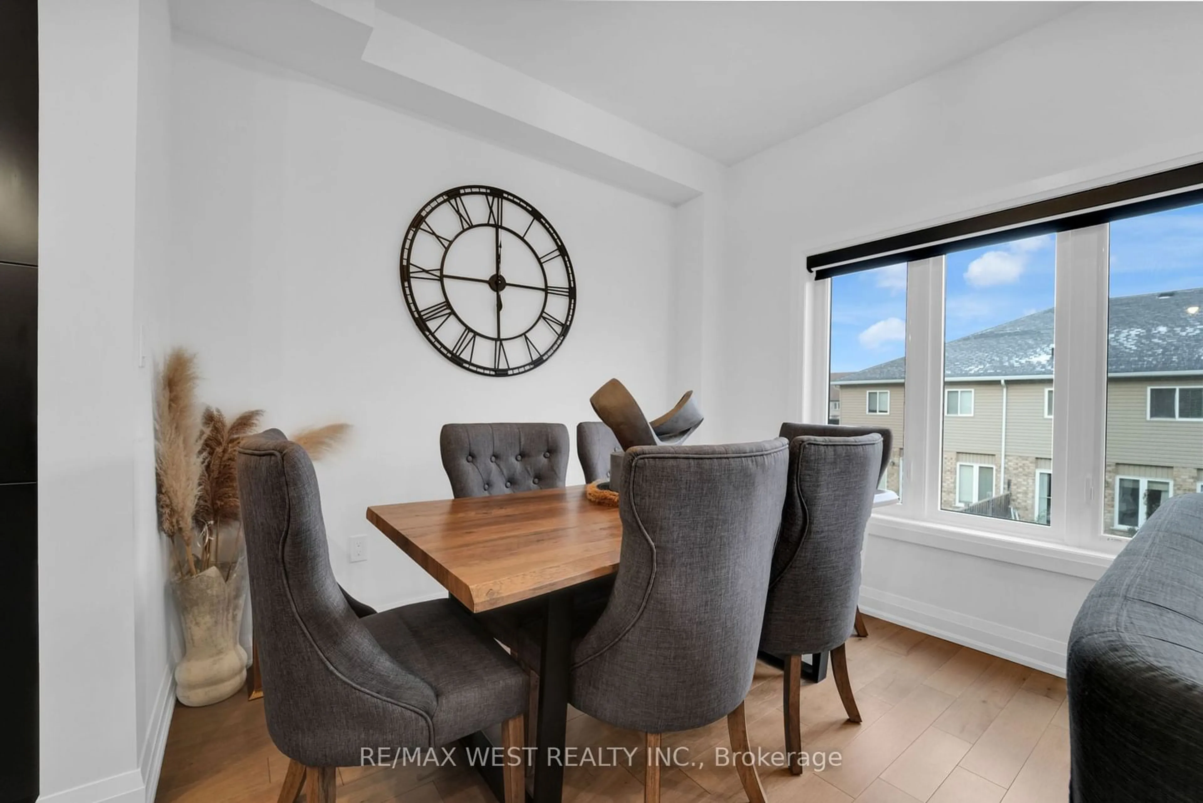 Dining room, wood/laminate floor for 675 Victoria Rd #2, Guelph Ontario N1E 0S9