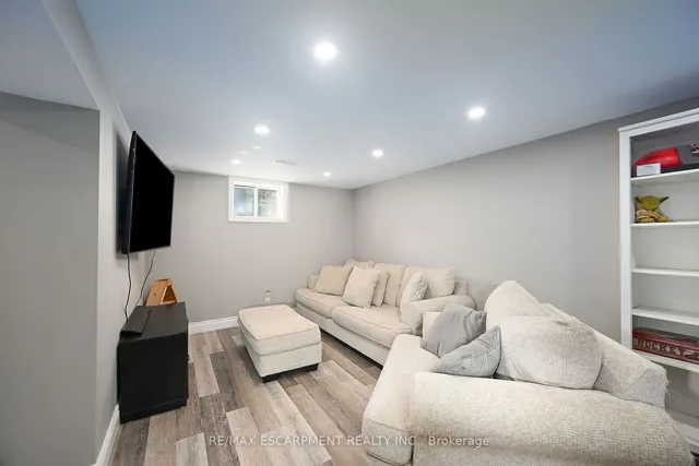 Additional property image - 8 GAFNEY Crt