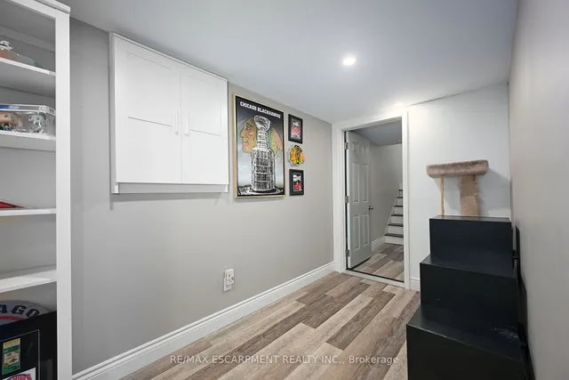 Additional property image - 8 GAFNEY Crt