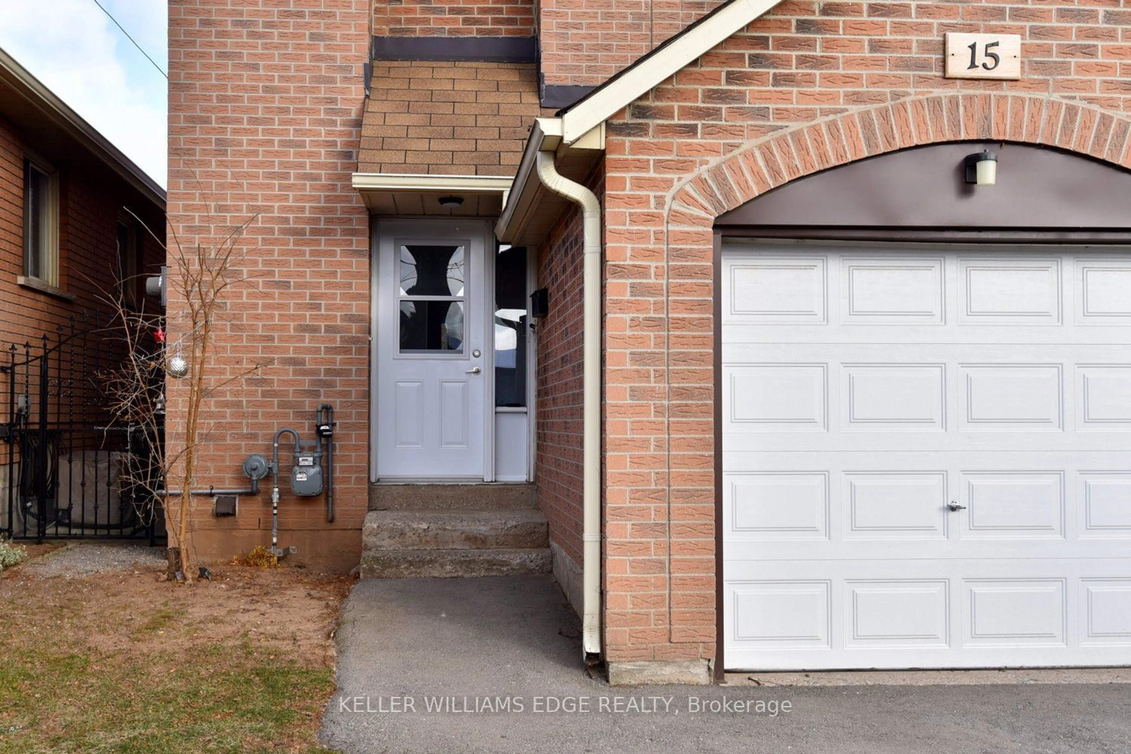 Home with brick exterior material, street for 15 Wood St, Hamilton Ontario L8L 3X9