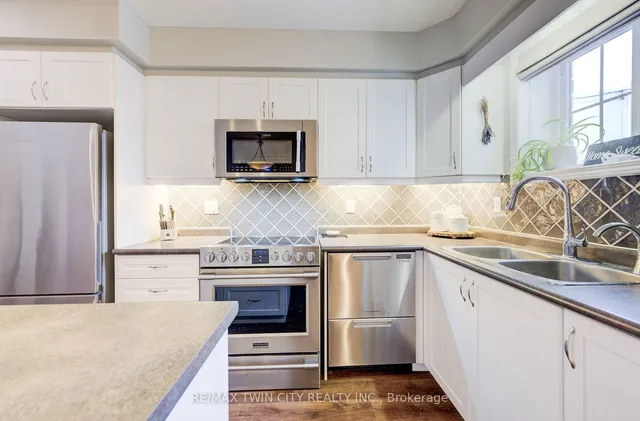Additional property image - 240 WESTMEADOW Dr Unit D9