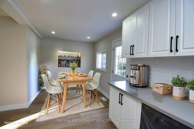 Additional property image - 32 Vansitmart Ave
