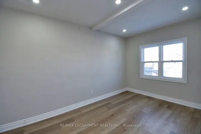 Additional property image - 32 Vansitmart Ave