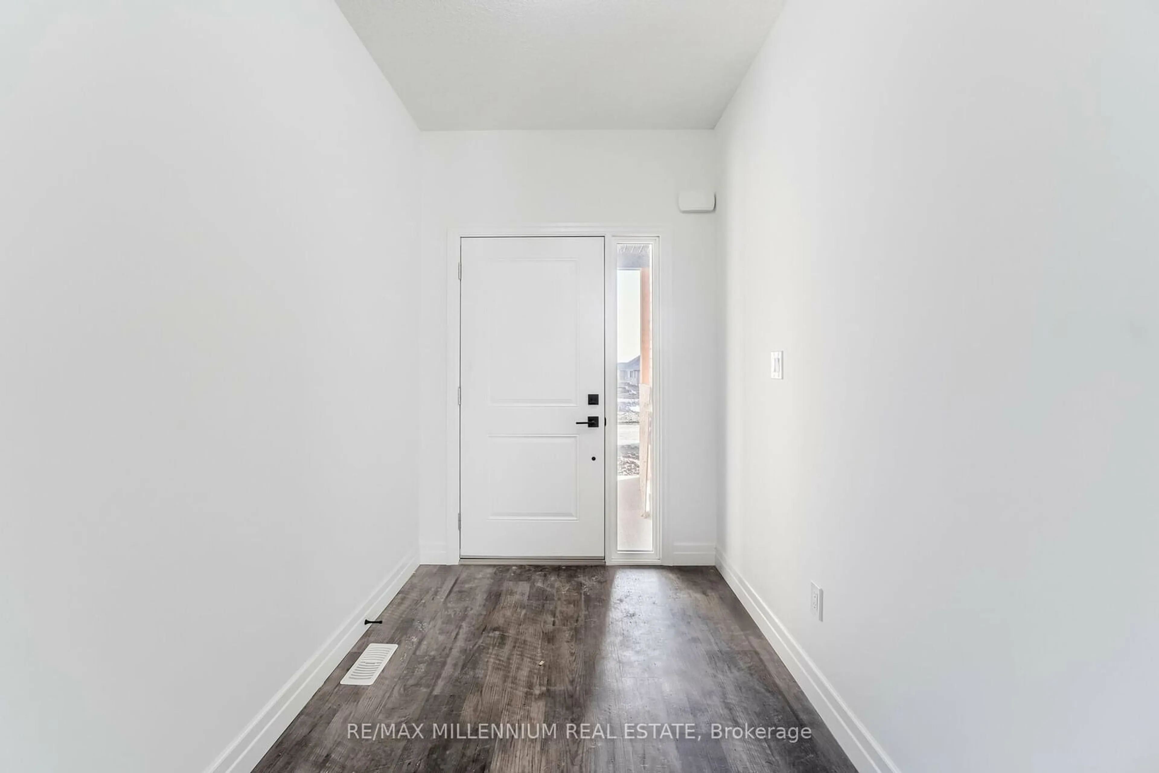 Indoor entryway for 615 Winchester Ave, North Perth Ontario N4W 0J9