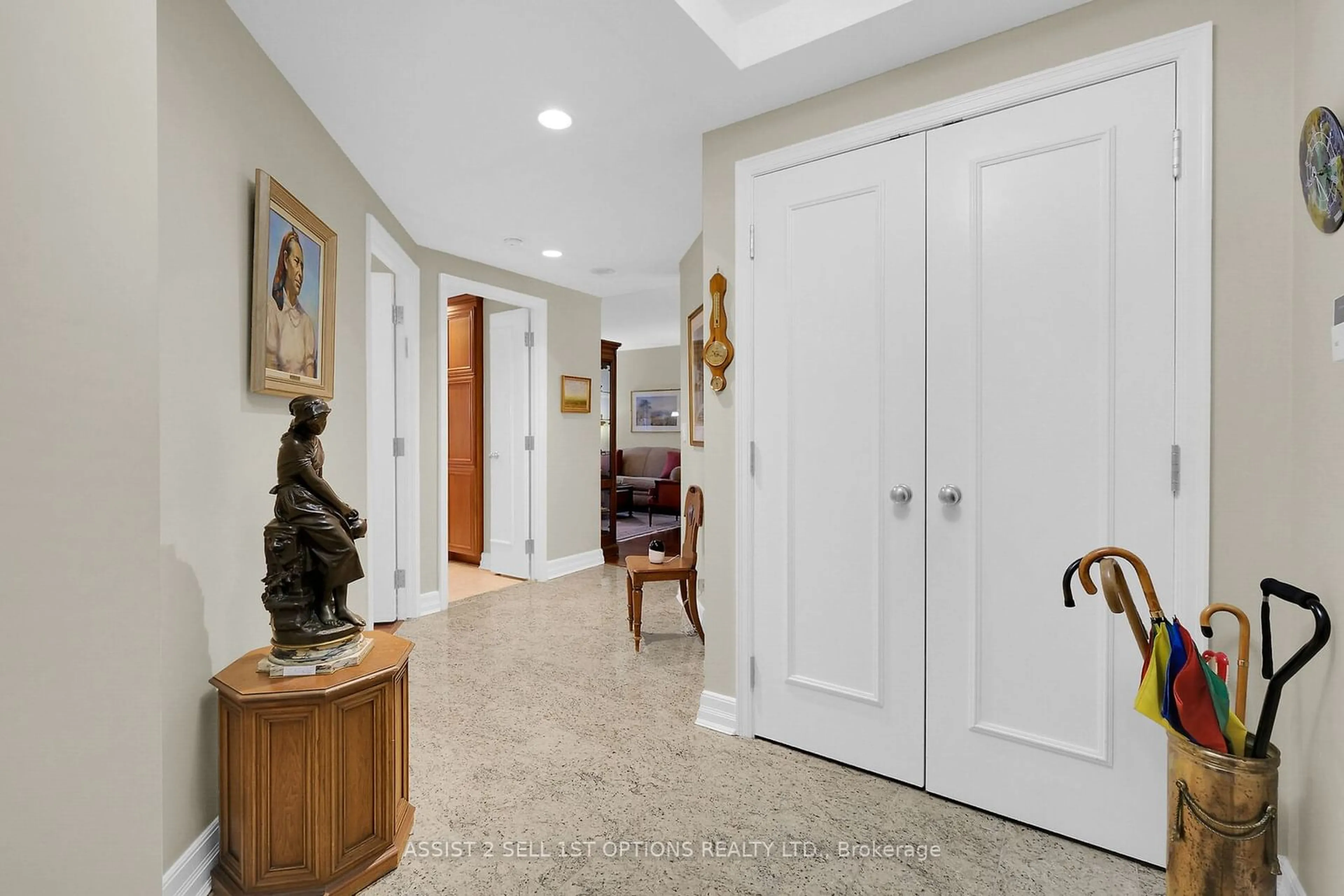 Indoor entryway for 3590 Rivergate Way #701, Hunt Club - Windsor Park Village and Area Ontario K1V 1V6