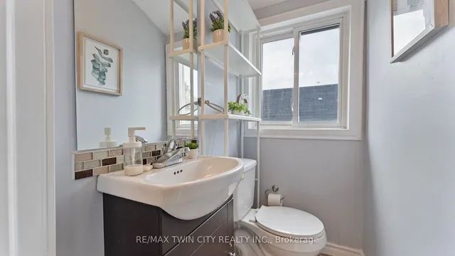 Additional property image - 157 Weir St