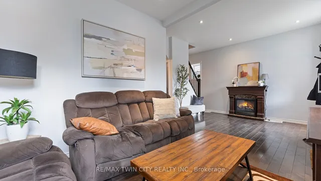 Additional property image - 157 Weir St