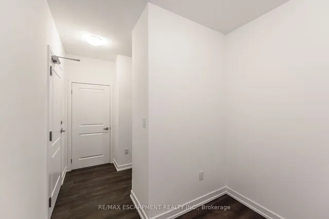Additional property image - 450 Dundas St Unit 518