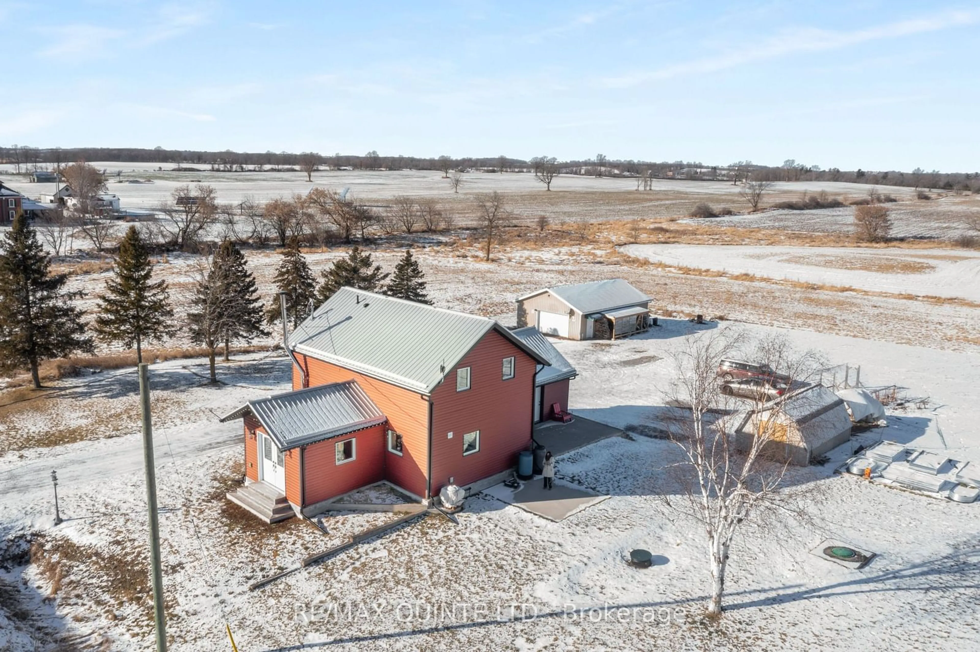 A pic from outside/outdoor area/front of a property/back of a property/a pic from drone, building for 1102 Hoards Rd, Stirling-Rawdon Ontario K0K 3E0