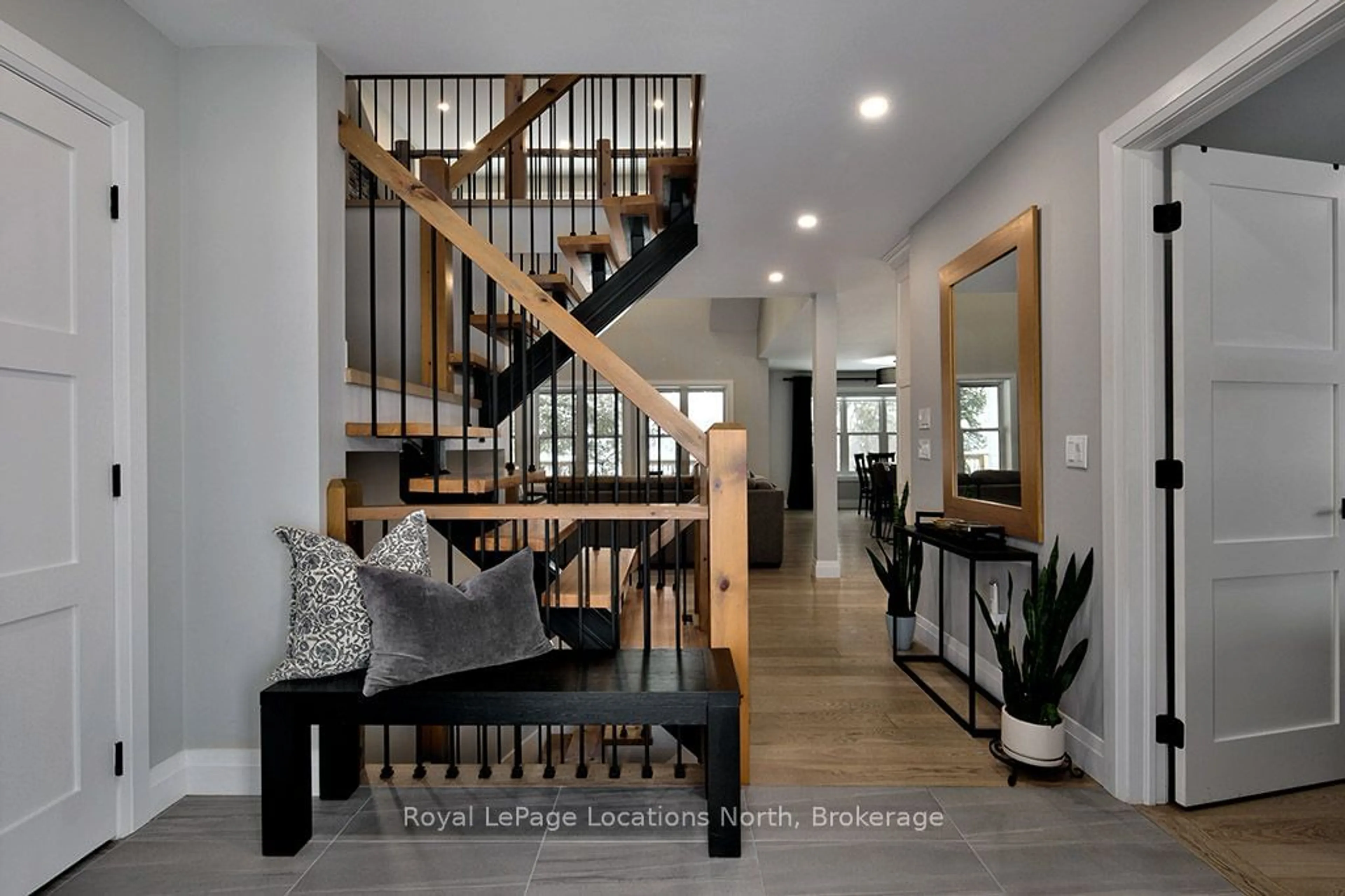 Indoor entryway for 158067 7th Line, Meaford Ontario N4L 1W5