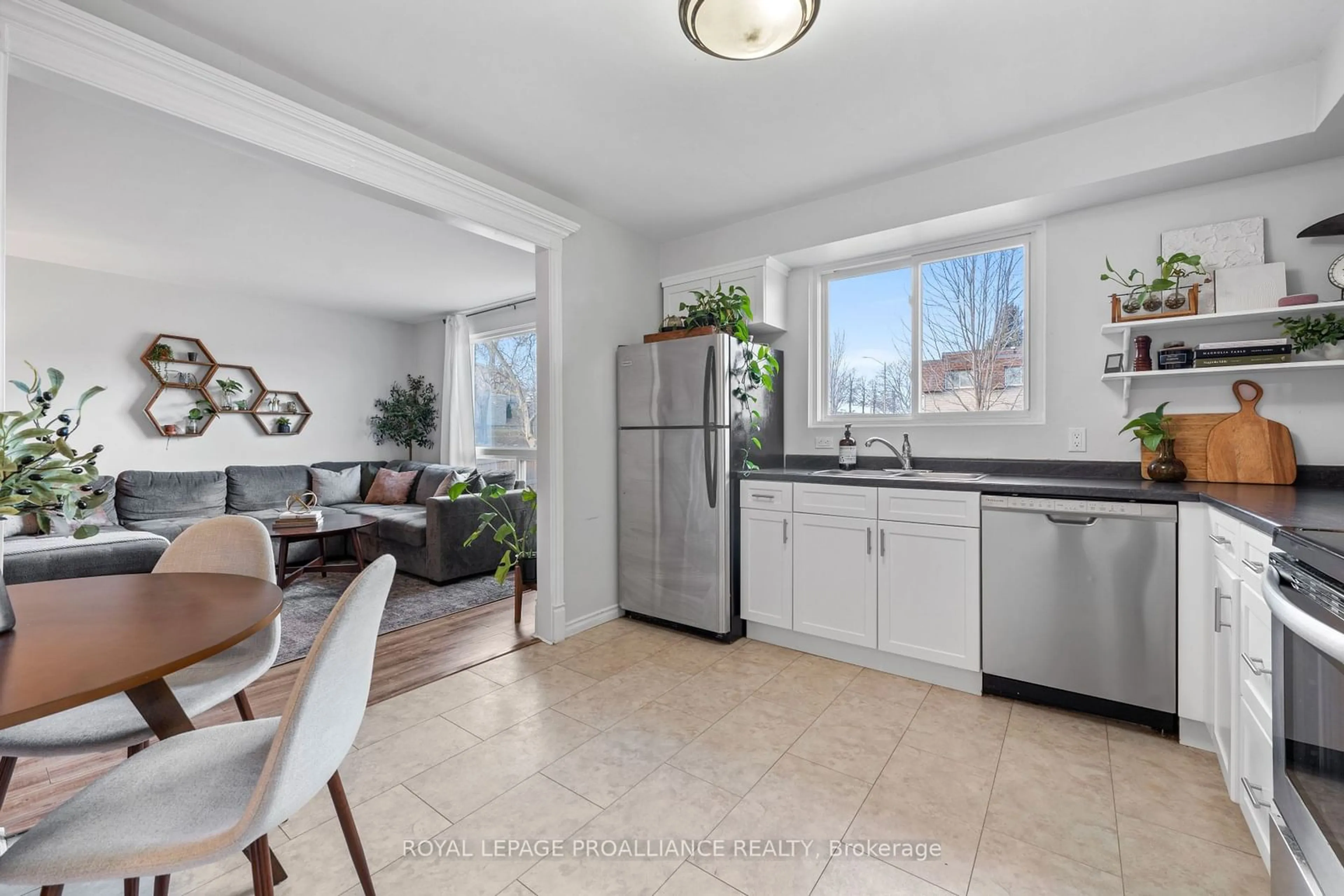 Open concept kitchen, ceramic/tile floor for 494 Elgin St #25, Cobourg Ontario K9A 4T6