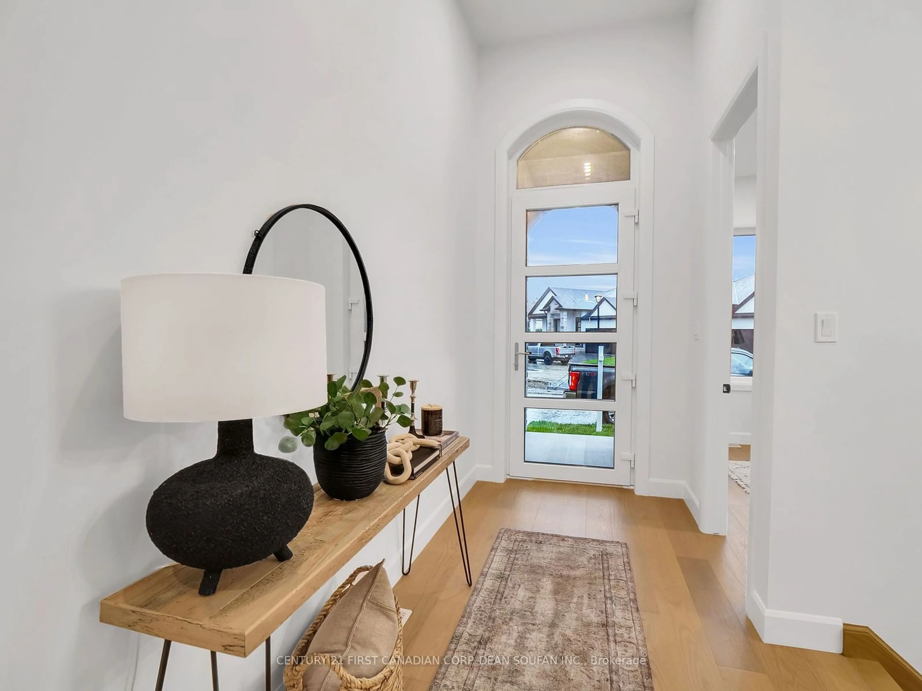 Indoor entryway for 3425 GRAND OAK CROSSING N/A #50, London South Ontario N6P 0K3