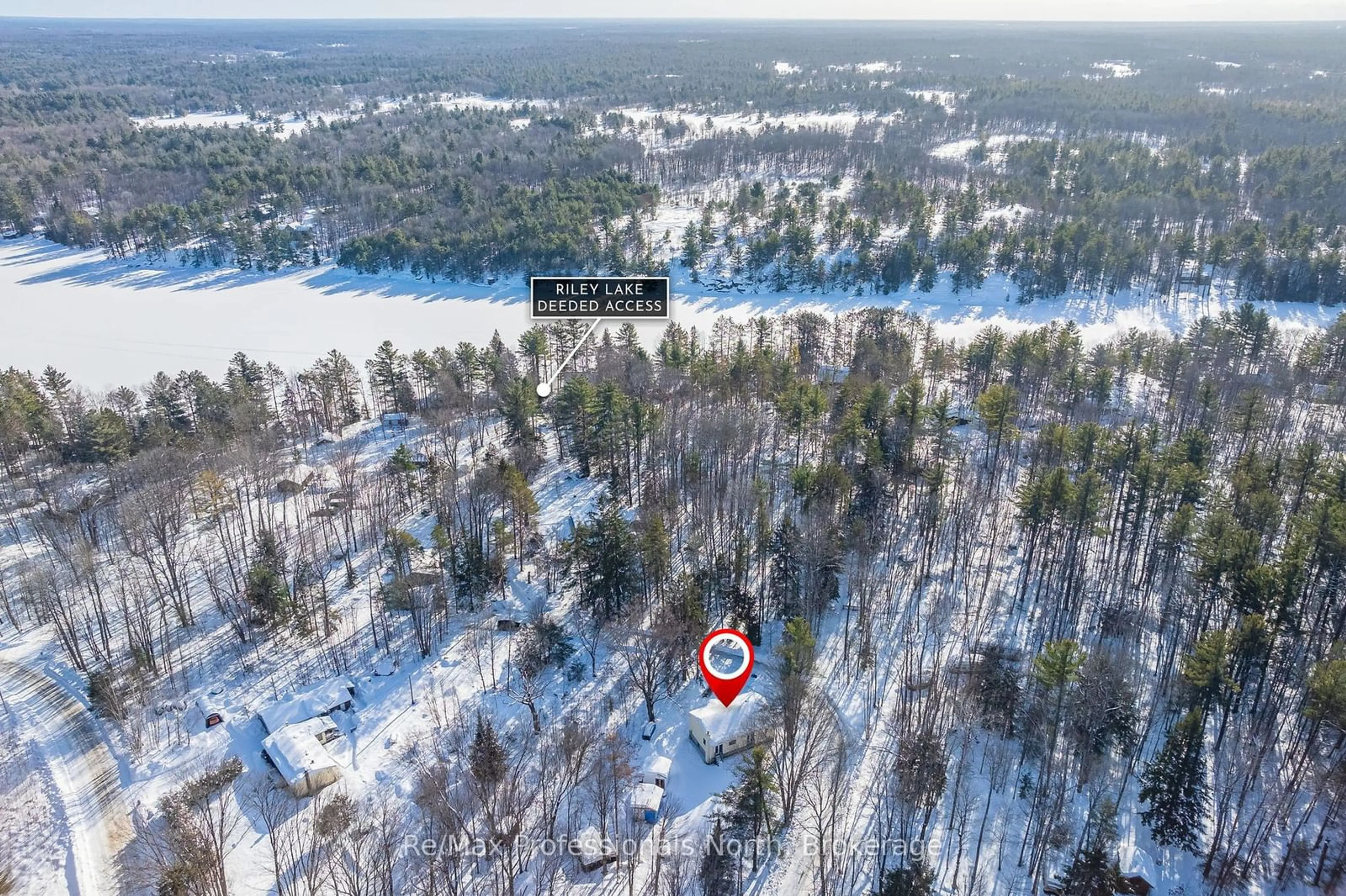 A pic from outside/outdoor area/front of a property/back of a property/a pic from drone, water/lake/river/ocean view for 1011 Fitchett Lane, Gravenhurst Ontario P1P 1R3