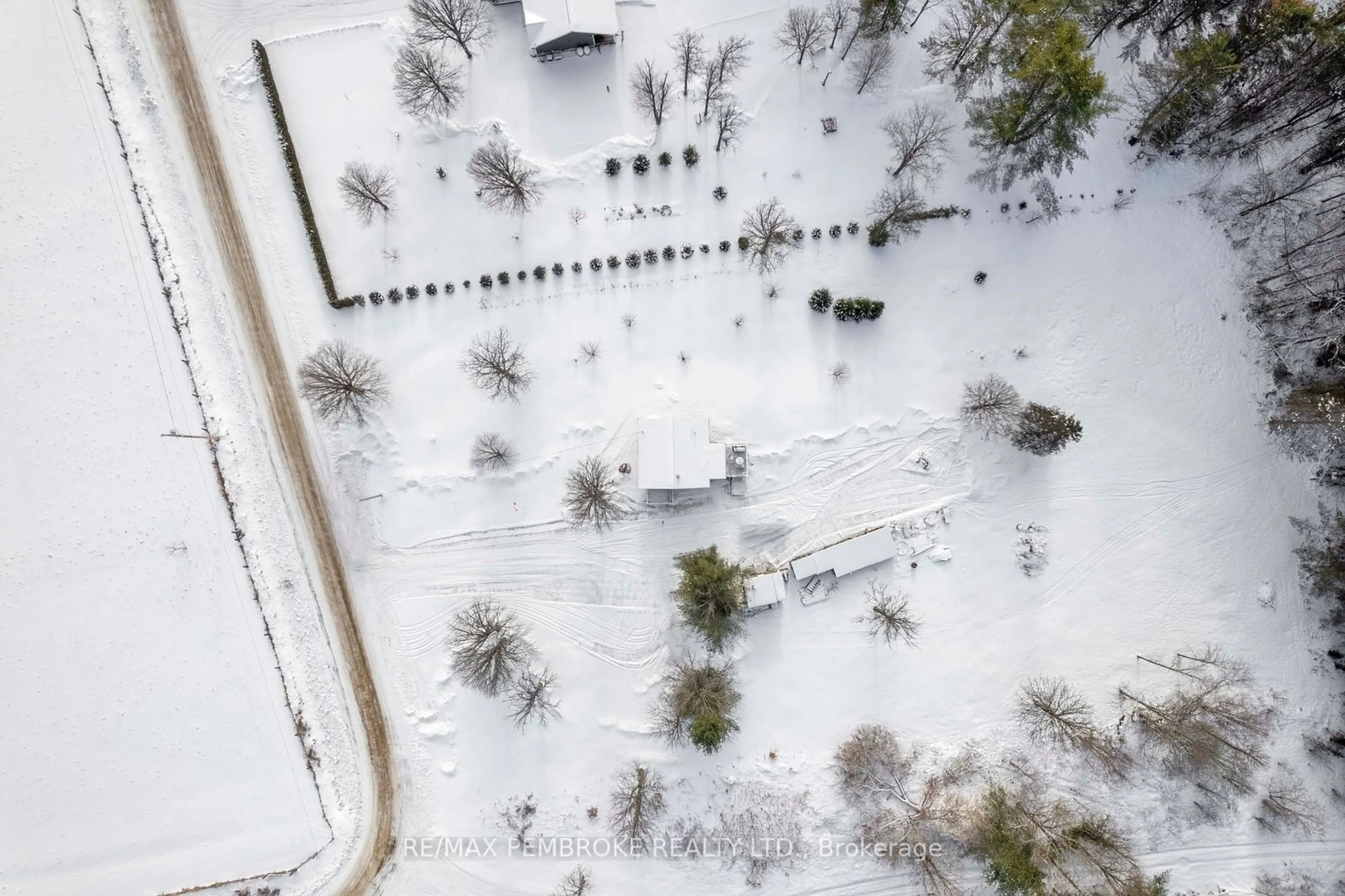 A pic from outside/outdoor area/front of a property/back of a property/a pic from drone, street for 1131 Wright Rd, Whitewater Region Ontario K0J 2L0