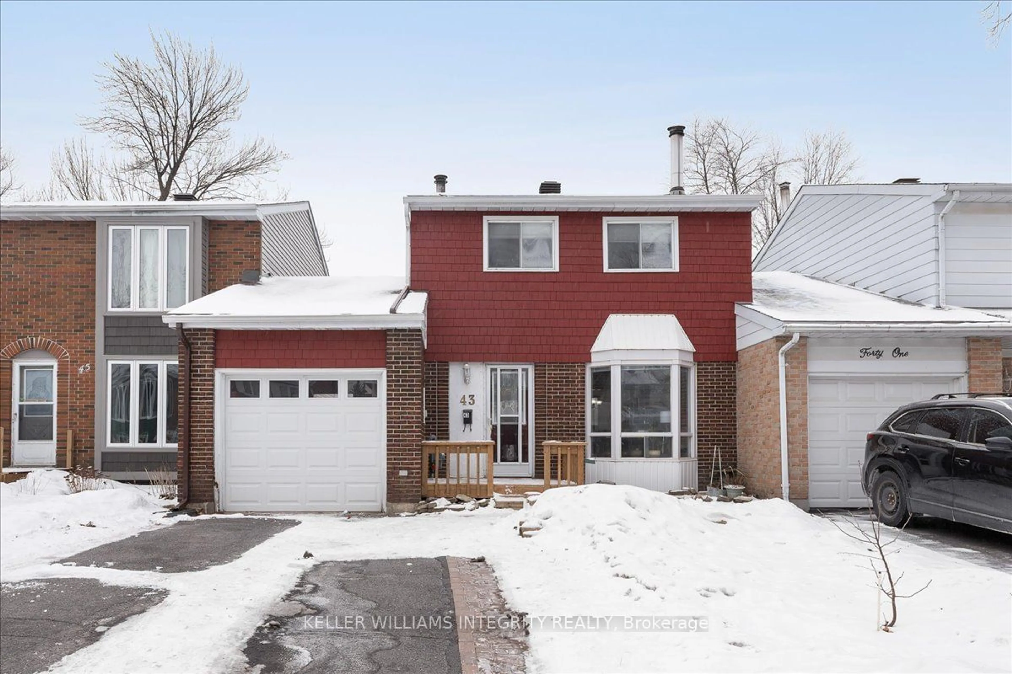 Unknown for 43 Valewood Cres, Blackburn Hamlet Ontario K1B 4G1