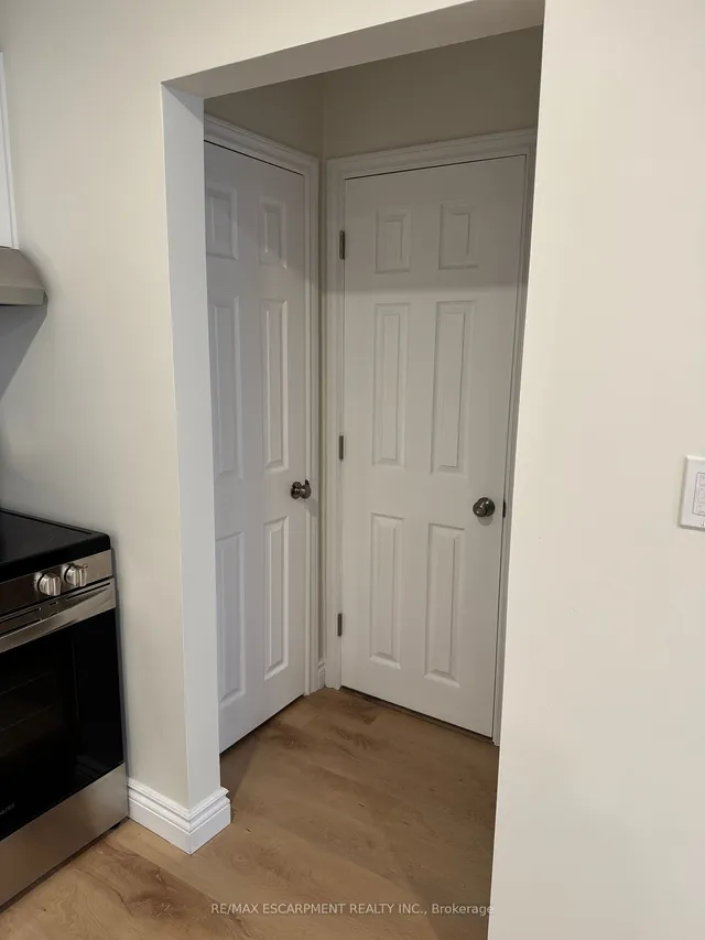 Additional property image - 1759 King St Unit 15