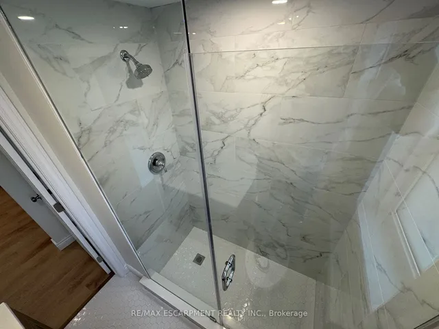 Additional property image - 1759 King St Unit 15