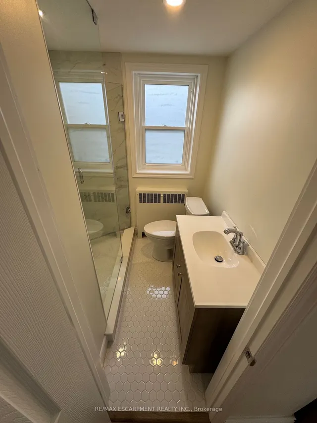 Additional property image - 1759 King St Unit 15
