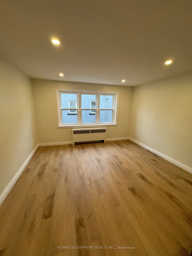 Additional property image - 1759 King St Unit 15