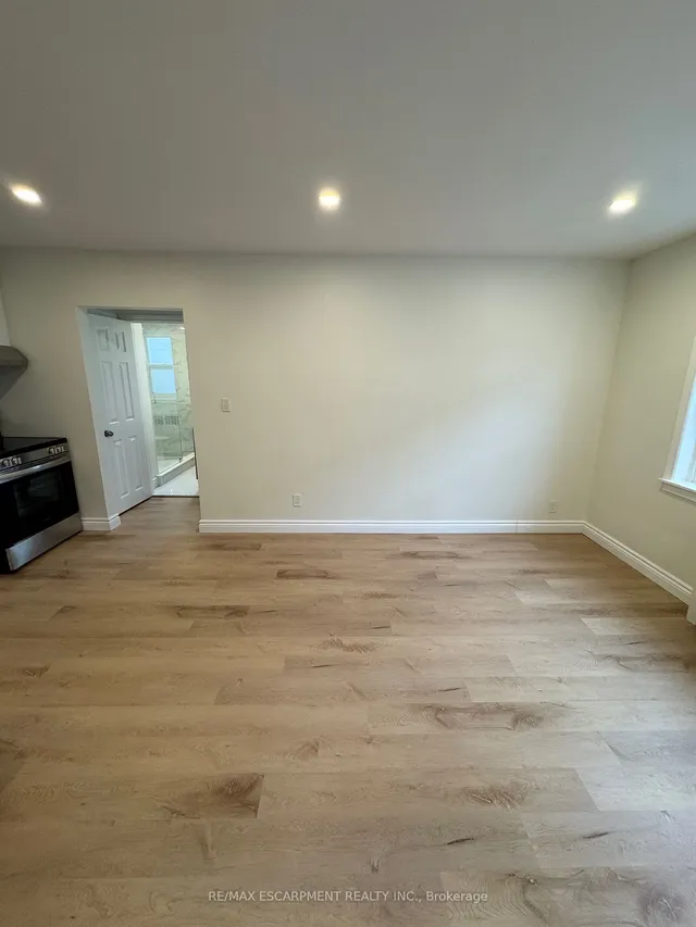 Additional property image - 1759 King St Unit 15