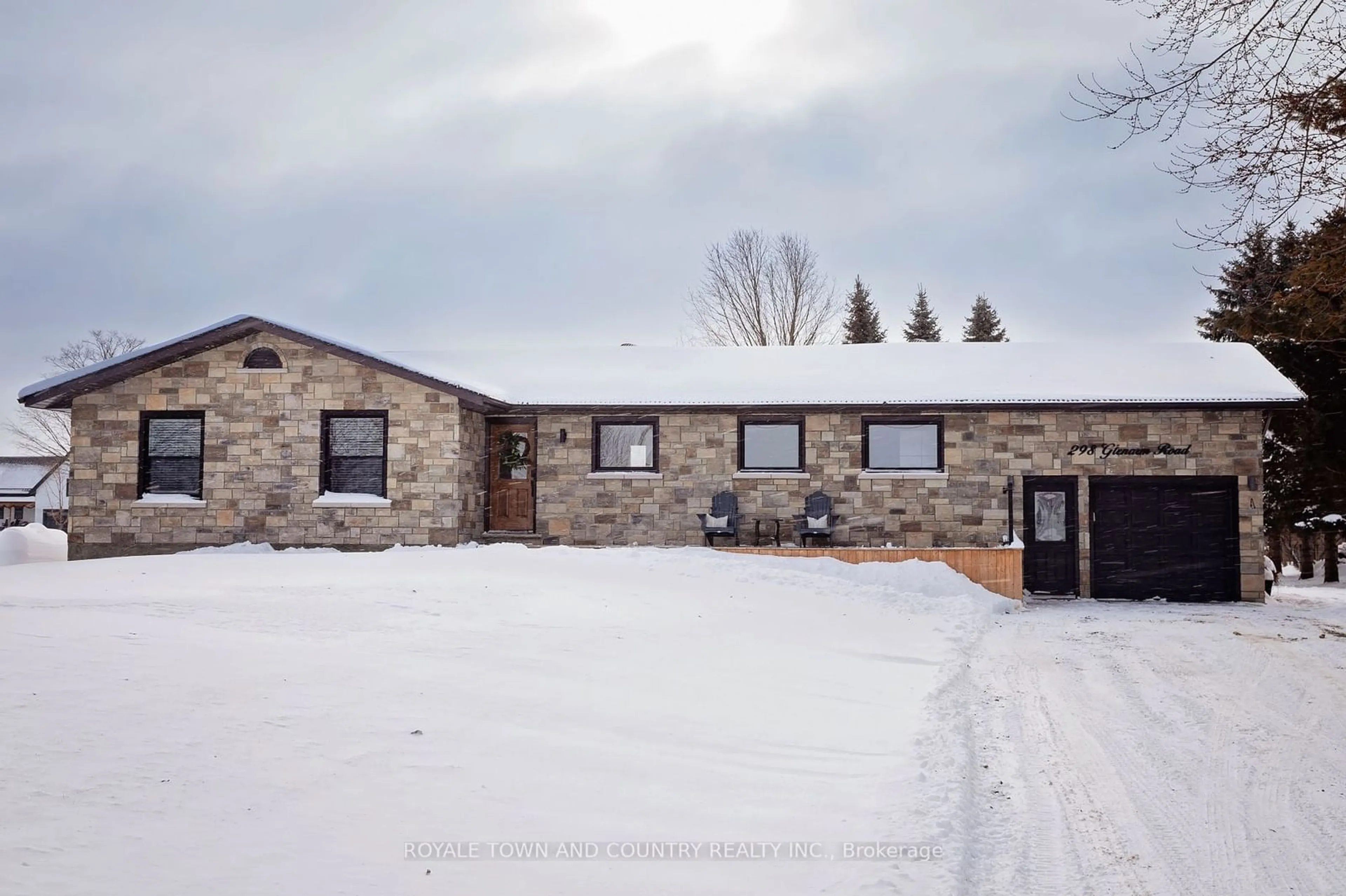 A pic from outside/outdoor area/front of a property/back of a property/a pic from drone, building for 298 Glenarm Rd, Kawartha Lakes Ontario K0M 2T0